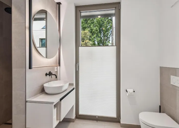 2 Bedroom Awesome In Tossens Apartman *