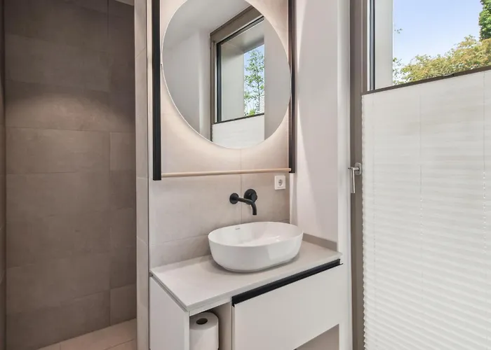 2 Bedroom Awesome In Tossens * Stick