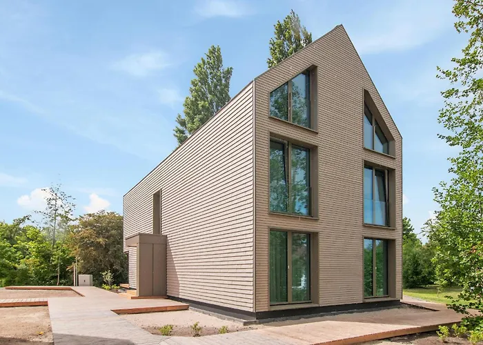 2 Bedroom Awesome In Tossens Apartman Stick